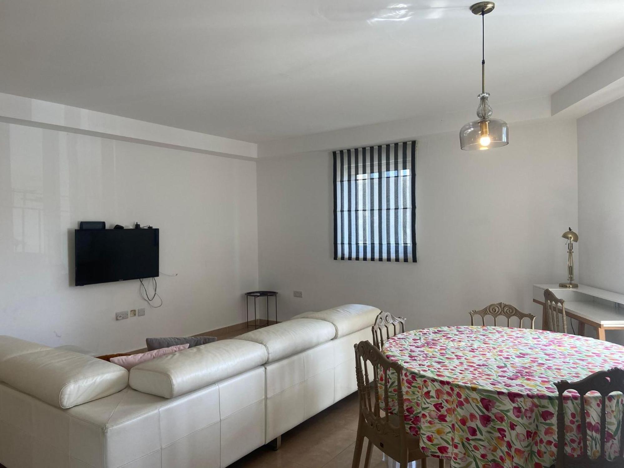 Cozy 2 Bedroom Apartment Near Seafront Gzira Extérieur photo