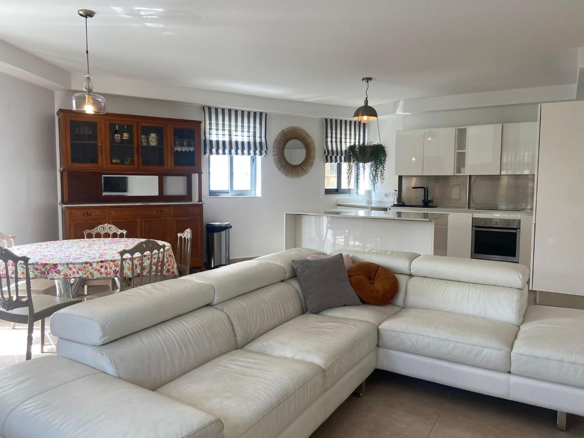 Cozy 2 Bedroom Apartment Near Seafront Gzira Extérieur photo